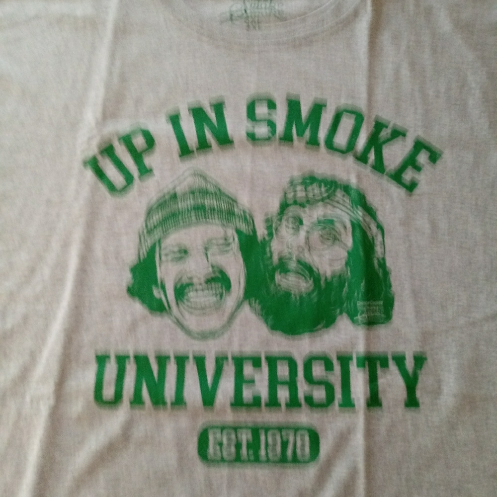 Tee shirt